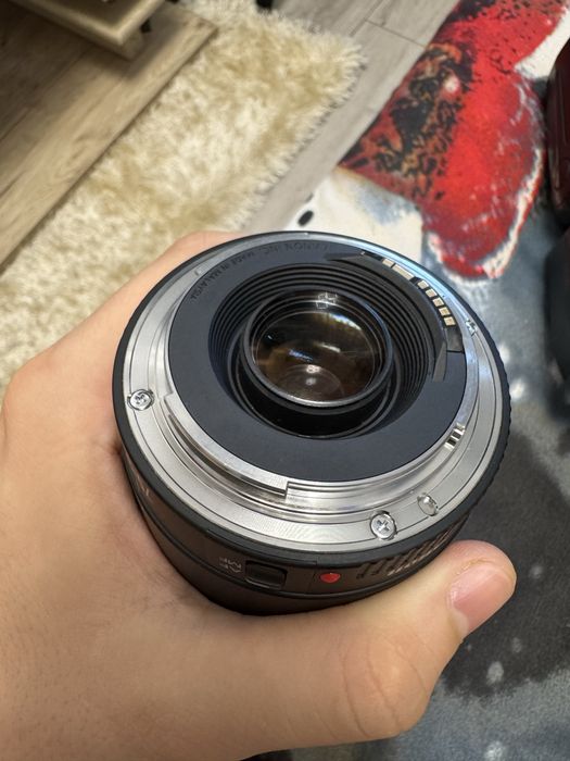 Vând obiectiv Canon 75‑300mm f/4‑5.6