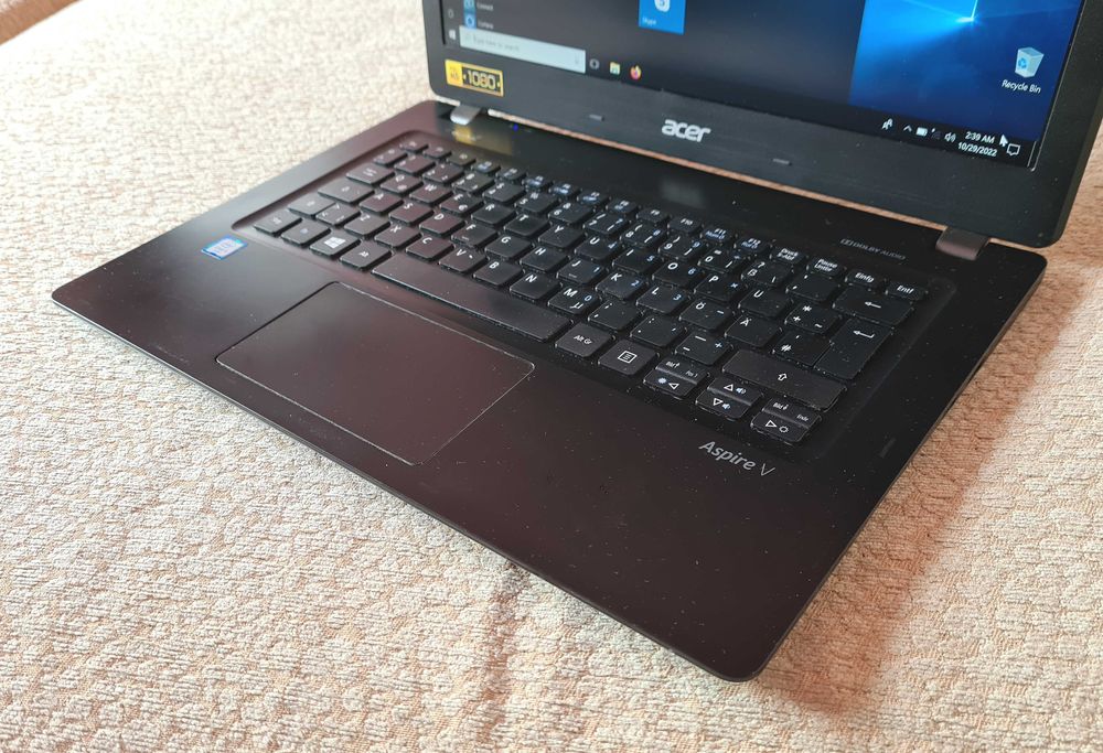 Laptop ultrabook Acer 13" Full HD, i5-6200u, 8 GB DDR3, 128 GB SSD