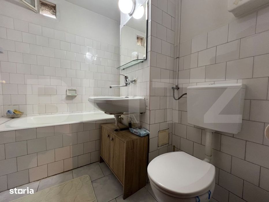 Apartament 3 camere decomandat, etaj 1, zona Cantemir