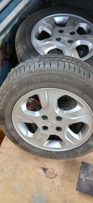 Roți Aliaj / Cauciucuri iarnă Dacia Logan / MCV / Sandero 185 65 R15