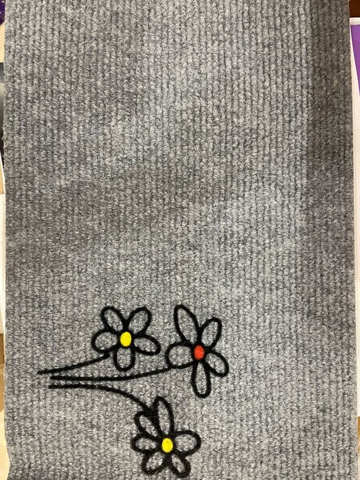 Продается новый маленький коврик