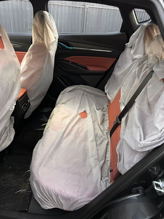 Машина Changan x5+