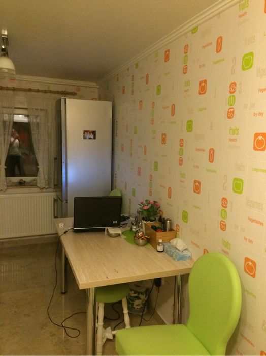 De închiriat apartament 3 camere