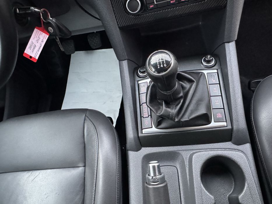 Vw Amarok 2.0 TDI 163 CP 4x4 la buton mic mare