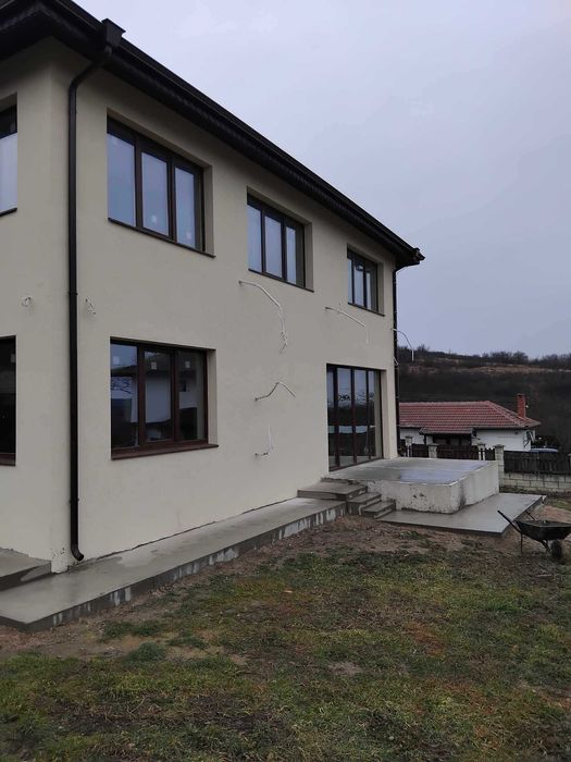 Новопостроена къща в с. Генерал Кантарджиево с Акт 16