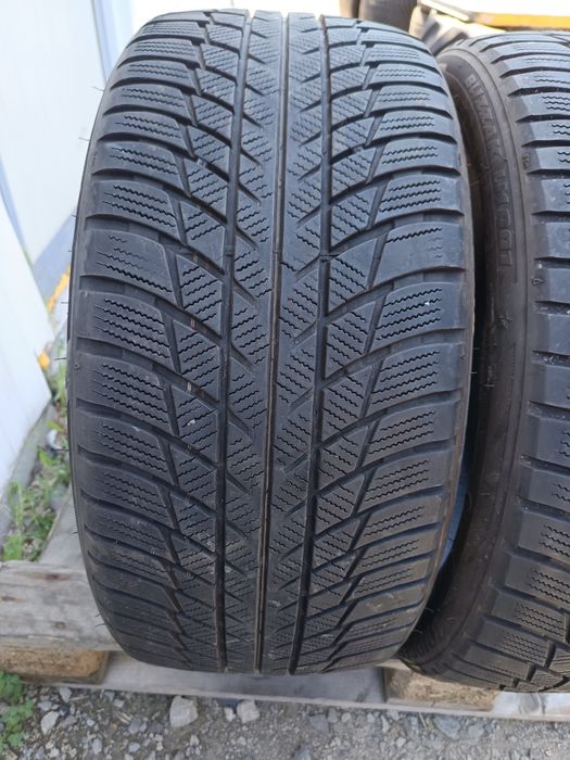 225 40 R 18 BRIDGESTONE Дот 2921