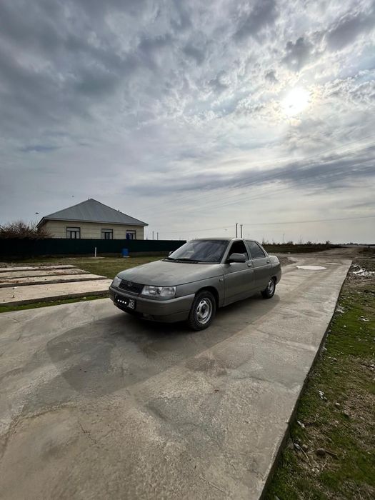 Продам Ваз 2110 карбюратор