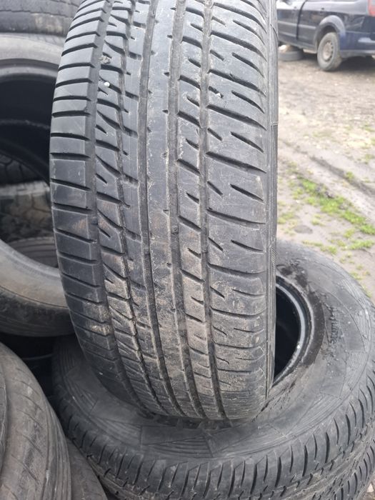 Vand set 4 anvelope 245 70 16 bune de vara ca noi