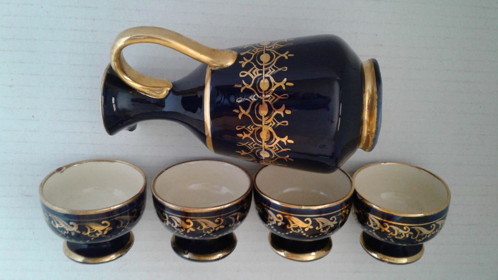 Ретро сервизи за ракия и вазички