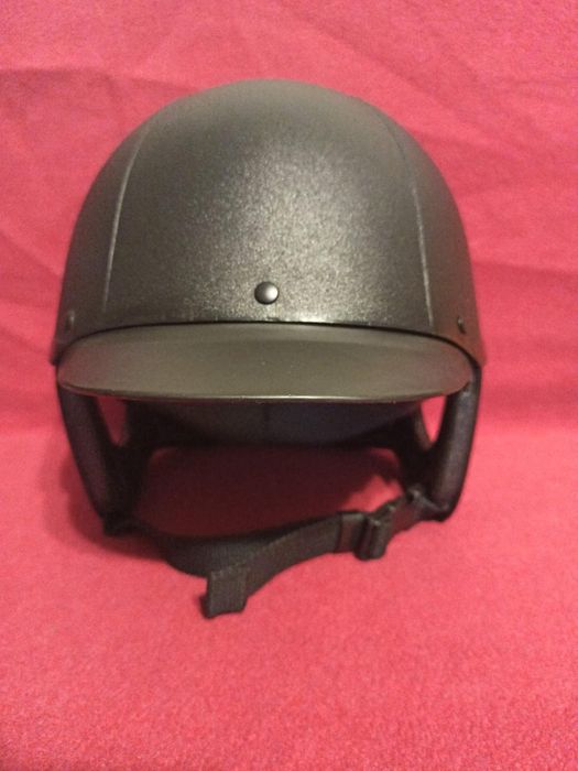 Casca calarit pentru adulti