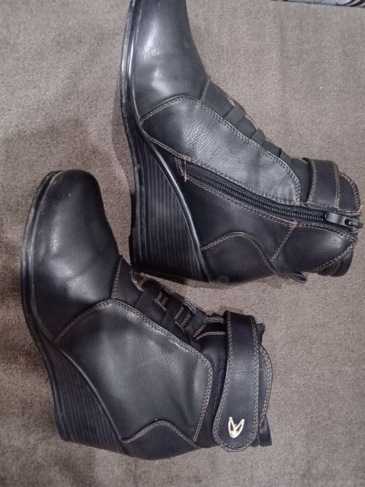 Продам сапоги и полусапожки