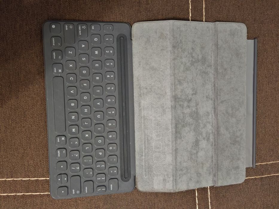 Чехол клавиатура для ipad