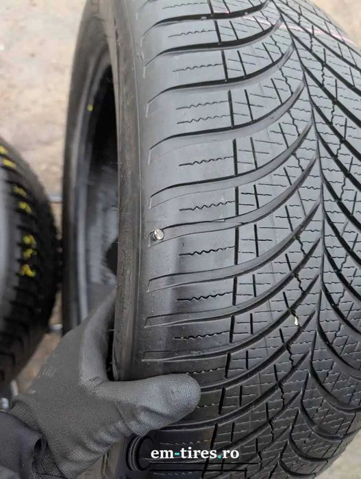 SET 2 Anvelope All Season 235/55 R19 GOODYEAR Vector 4Seasons Gen 3 SU