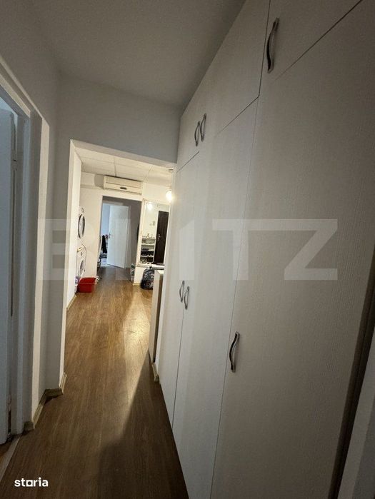 Apartament cu 4 camere,zona Progresul