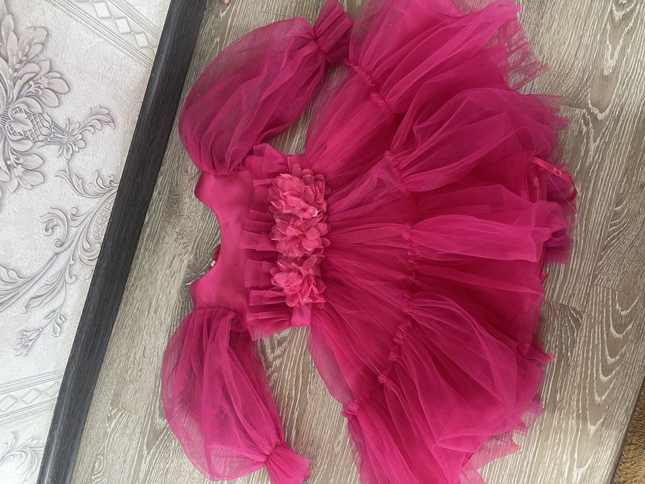 Детские платье продам