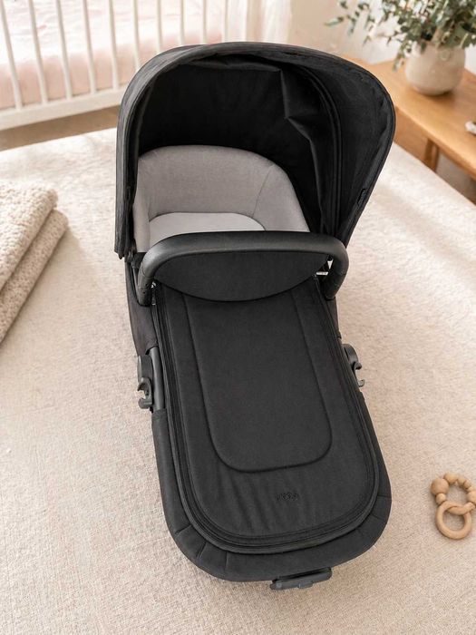 Landou Joolz Aer+ Space Black | 4 luni folosit | 2 cearșafuri incluse