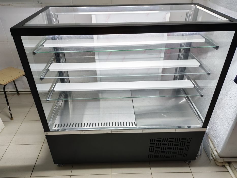 Ветрины холдильник