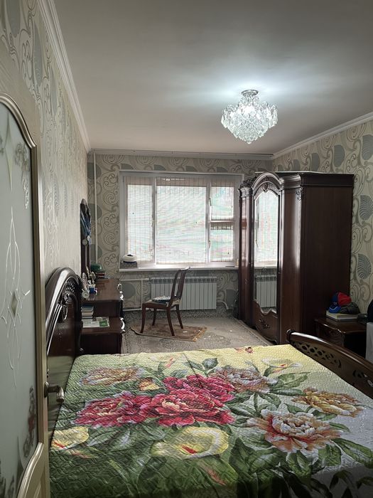 Продам 4х комн квартира
