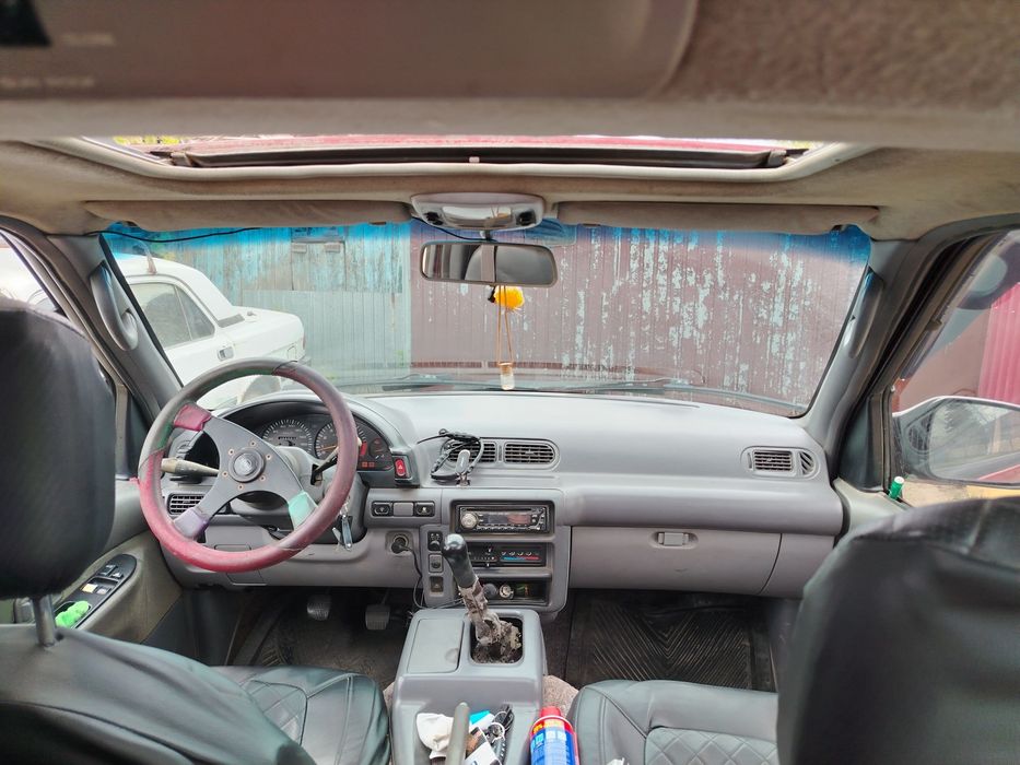 Продам Nissan Serena
