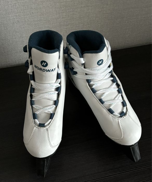 Женские коньки 36 размера