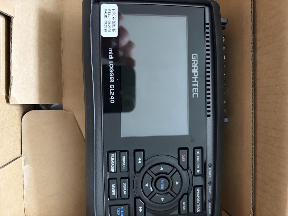 Graphtec GL240 – Data Logger profesional | ca nou | baterie + accesorii + certificat metrologie