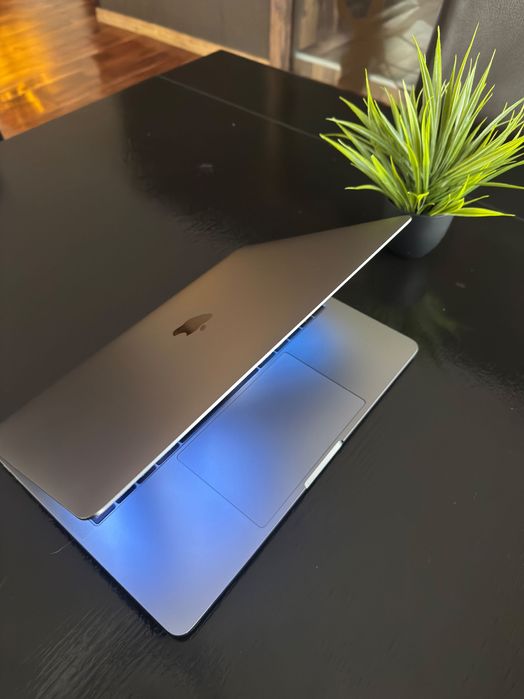 Macbook PRO 2020 Touchbar 16GB Space Grey