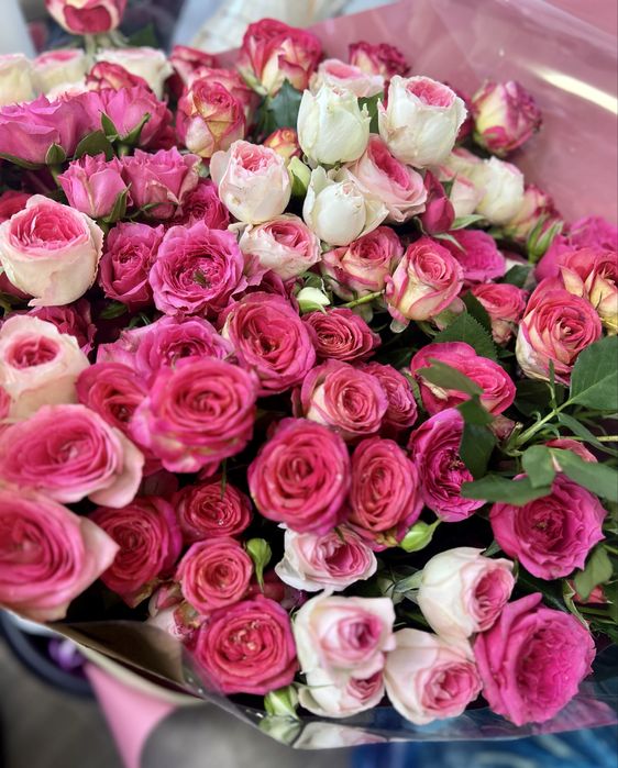 Букет пионовидных роз