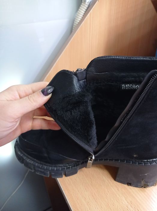 Женские ботинки почти новые