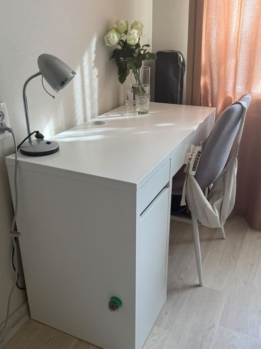 Продам стол от ikea