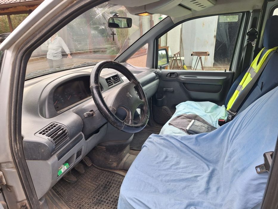 Peugeot Expert furgoneta 5+1 an 2005