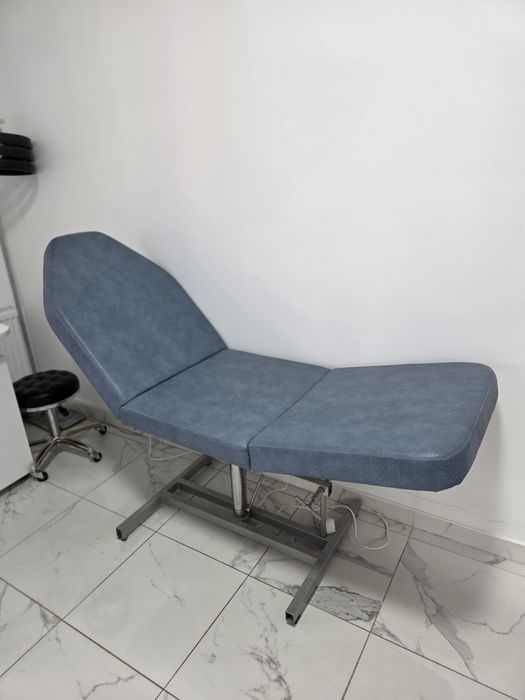 Pat cosmetica si vapozon profesional