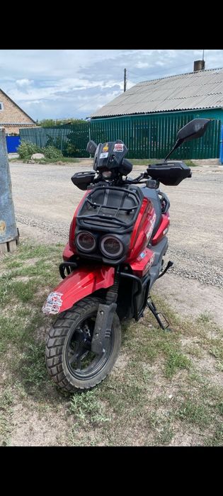 Скутер Tank 150.