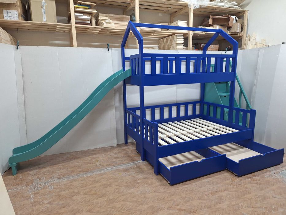 TRANSPORT GRATUIT.Pat etajat cu tobogan,cod 3527