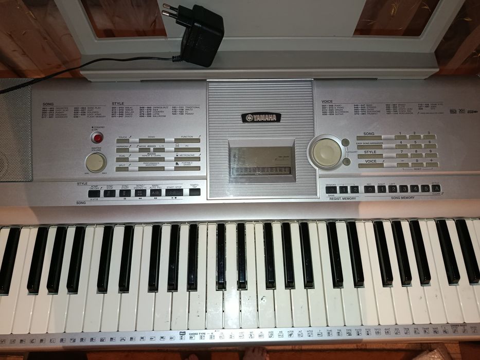 Синтезатор Yamaha DGX 205