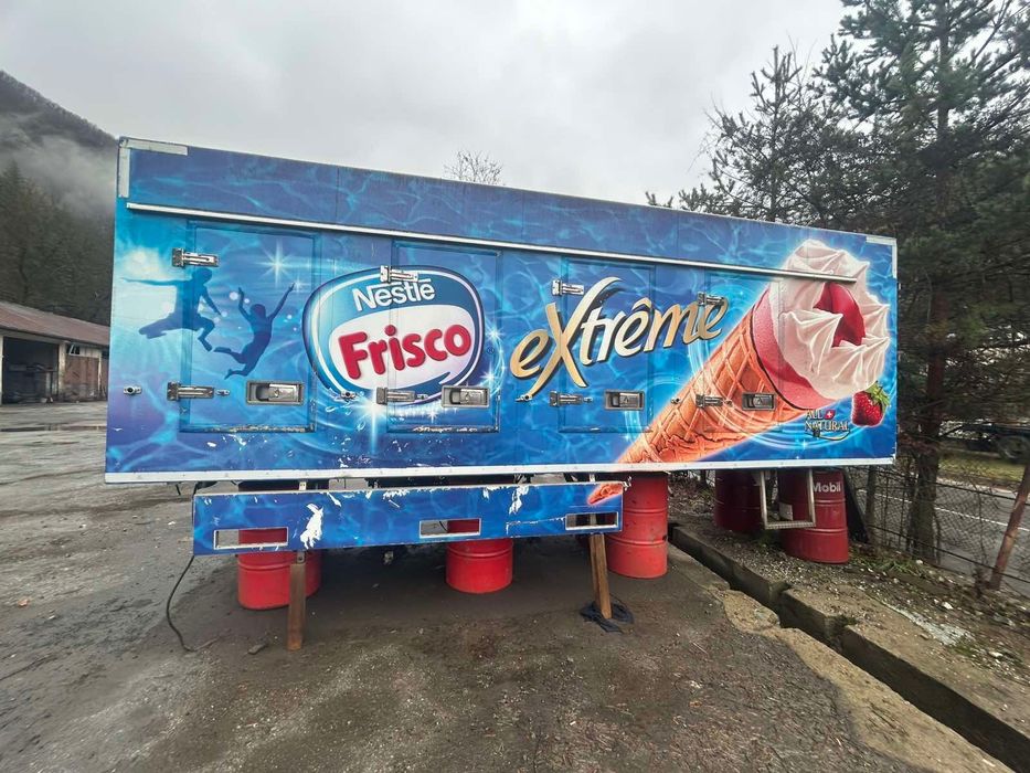 Минусов хладилен фургон