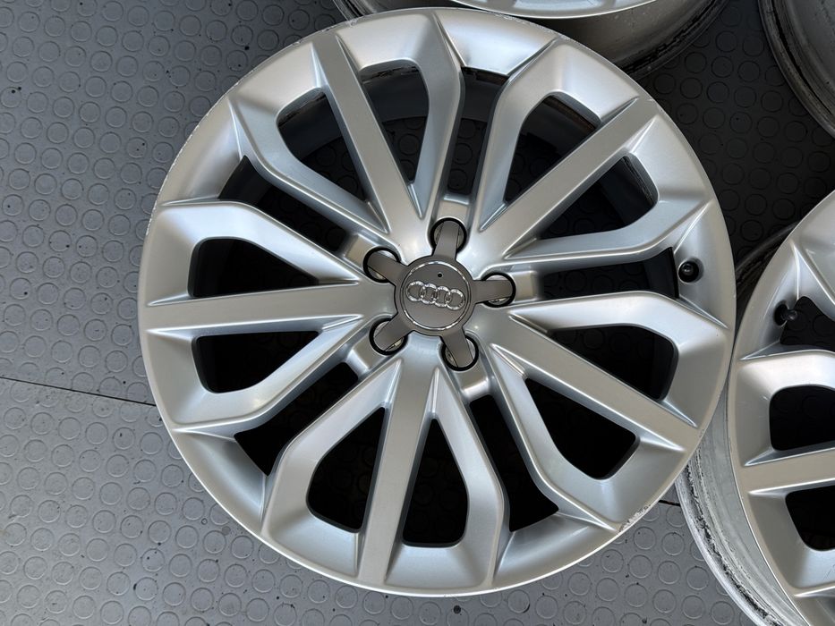 4бр. ОТЛИЧНИ 19” ОРИГИНАЛНИ Джанти 5х112 за -AUDI/VW/SEAT/SKODA/VAG- 8.5Jx19H2, ET45