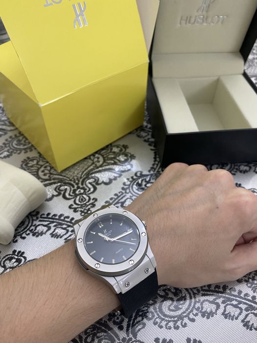 Часы Hublot продам