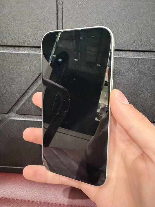 Айфон 15 в идеальном состояний