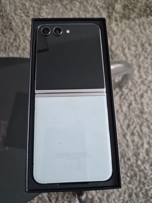 Telefon SAMSUNG Galaxy Z Flip5 5G, 256GB, 8GB RAM, Dual SIM, Mint