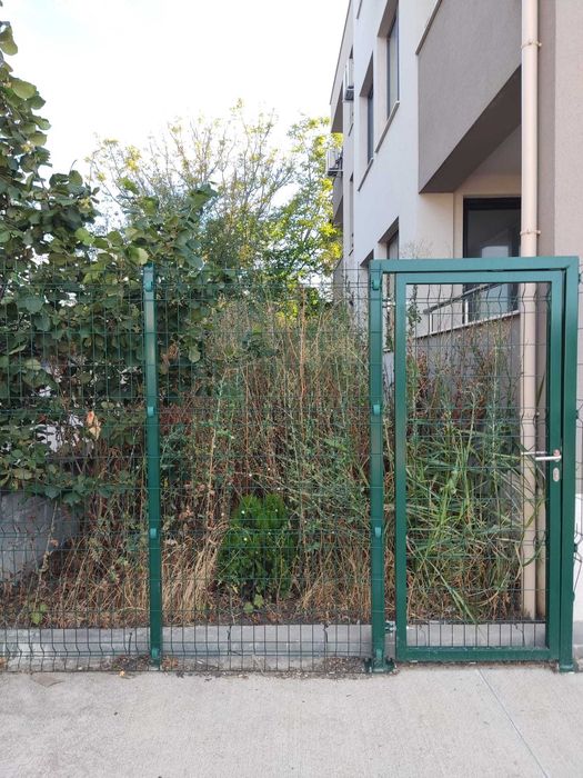 Косене и почистване на запустели дворове и парцели