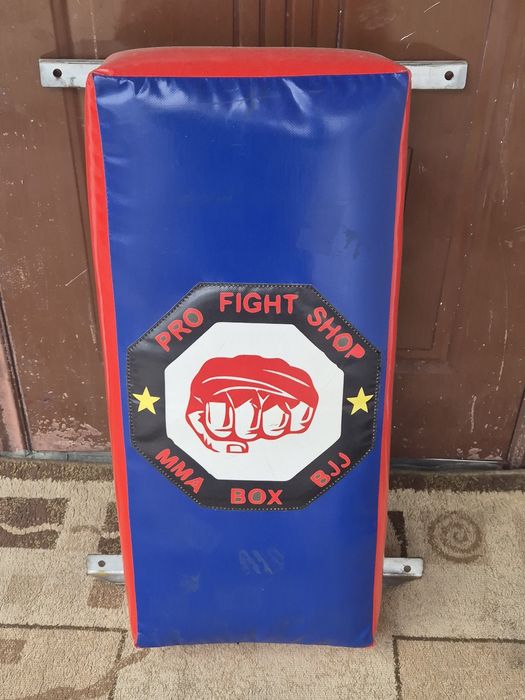 Настенная груша для бокса