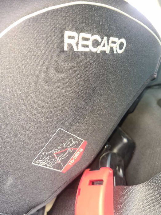 Столче за кола RECARO