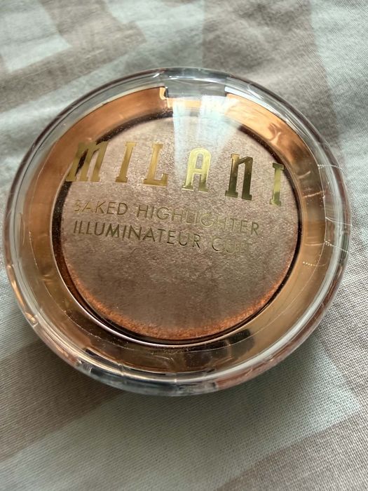 MILANI Baked Highlighter Хайлайтер