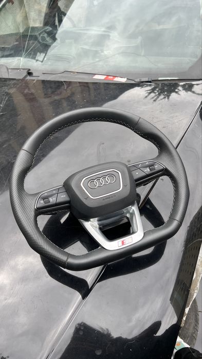 Volan model nou AUDI A4/A5/Q3/Q5 S-line piele perforata impecabil