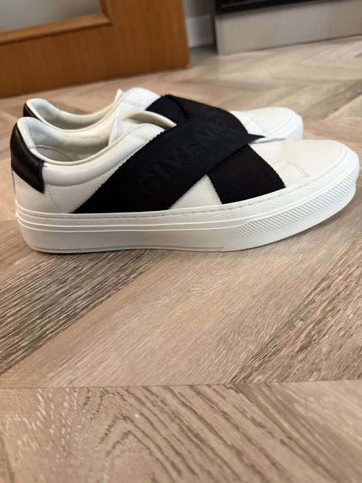 Givenchy City Sport Sneakers