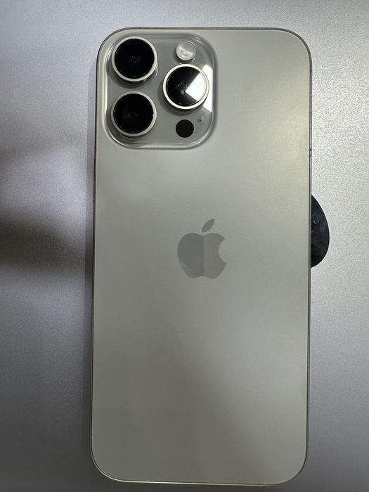 Iphone 16 max natural