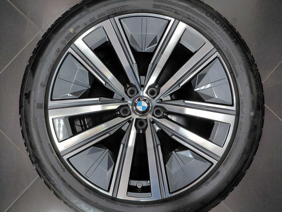 Като Нови 19" Джанти Style 904 BMW 7 G70 i7 G11 G30 X3 G45 TPMS