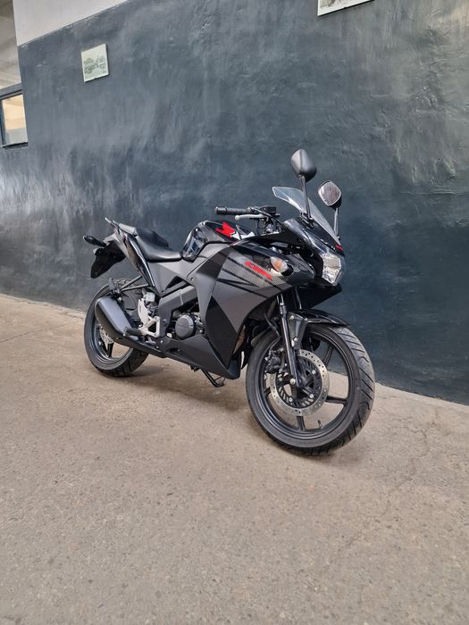 Honda CBR 125 R 2016 7600km