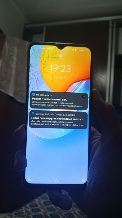 Продам Vivo y31 64гб
