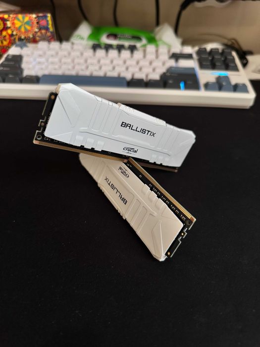 Crucial Ballistix DDR4 3200 MHz RAM 16GB (8x2) | Holati ideal!